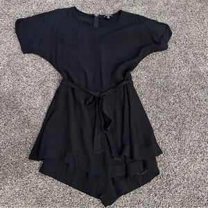 Lucky Brand Black Skort Romper Size M Short Sleeve Tie Waist Back Zip Soft Flowy